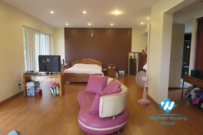 Stunning house for rent on Ngoc Thuy, Long Bien, Hanoi